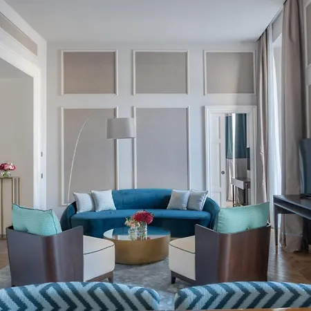 - Palazzo Signoria Luxury 5 - Nettuno Apartment Florence