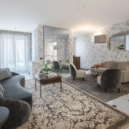 Apartment - Palazzo Signoria Luxury 5 - Nettuno Florence