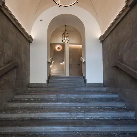 - Palazzo Signoria Luxury 5 - Nettuno Apartment Florence